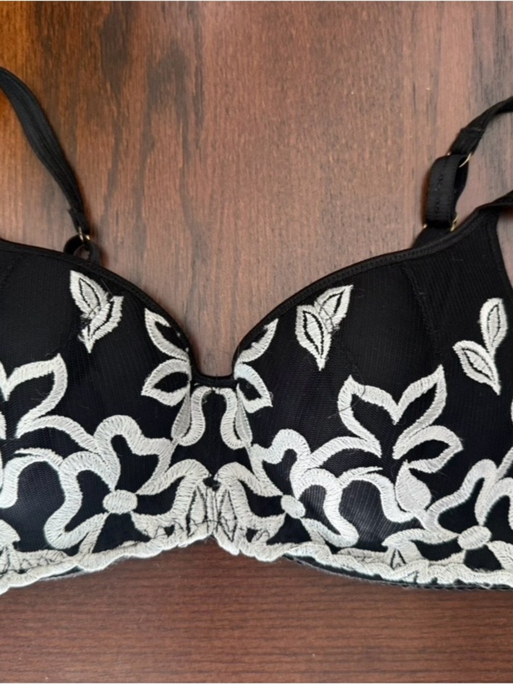 34B Black and White Floral Bra